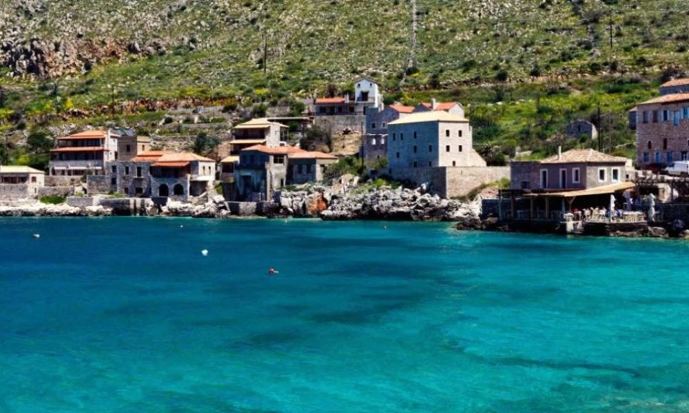 Telegraph για Ελλάδα: Η πρώτη χώρα να επισκεφθεί κανείς μετά το lockdown